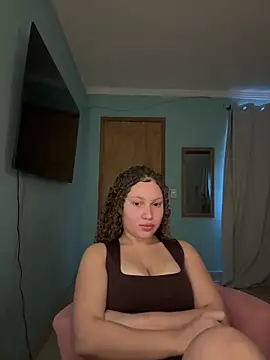 Snapshot of sophiiahot chatting on May 6, 2026, 1:05 pm sophiiahot online show from May 6, 2026, 1:05 pm