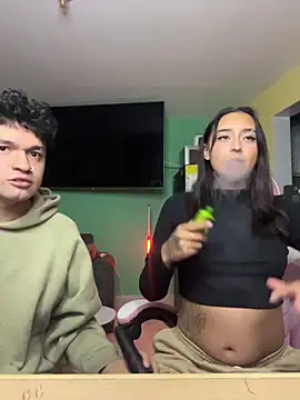 hotlatinocouple   online show from July 1, 2026, 11:48 pm