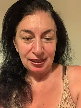 Lizzaa80 online show from July 2, 2026, 4:13 pm
