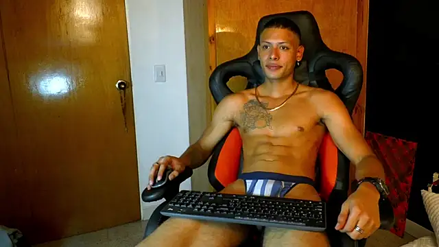 Snapshot of nicolas_valmont chatting on July 28, 2026, 8:52 pm nicolas valmont online show from July 28, 2026, 8:52 pm