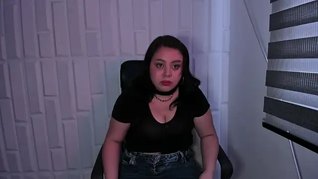 RoxaneBrown online show from June 17, 2026, 7:26 pm