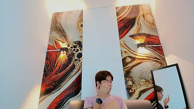 Snapshot of RAPHAEL_NYON1 chatting on May 23, 2026, 4:29 am RAPHAEL NYON1 online show from May 23, 2026, 4:29 am