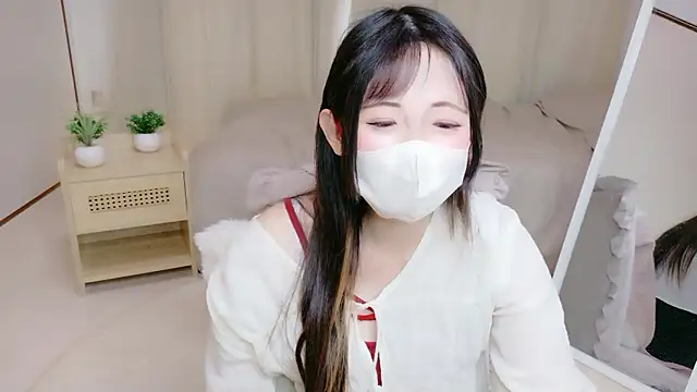 Satomi nn online show from May 10, 2026, 12:27 am