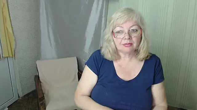 LavandaMay online show from May 27, 2026, 7:11 pm