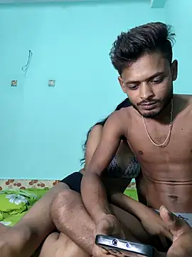 Hot-Couple4 online show from May 7, 2026, 7:52 pm