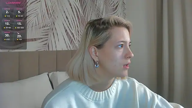 Lizzyvega online show from May 24, 2026, 2:05 am