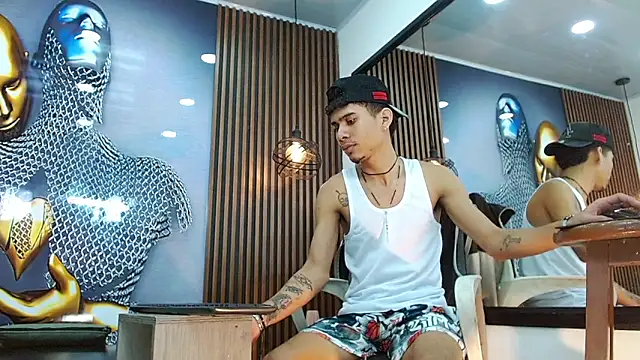 Skinny cute Alyer online show from May 8, 2026, 2:06 am