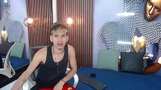 Skinny cute Alyer online show from May 27, 2026, 2:08 am