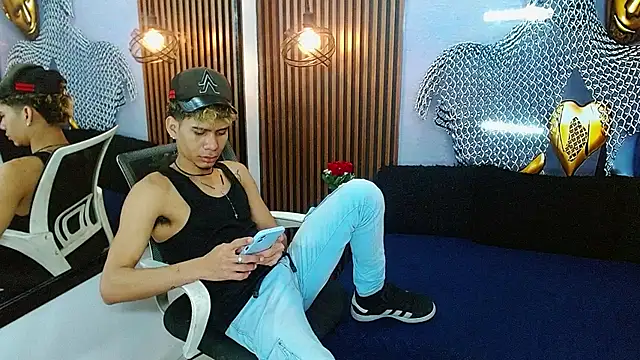 Skinny cute Alyer online show from June 11, 2026, 2:11 am
