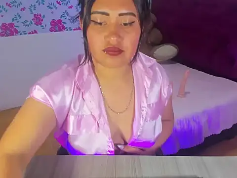 MedusaDivine online show from April 14, 2026, 2:17 am