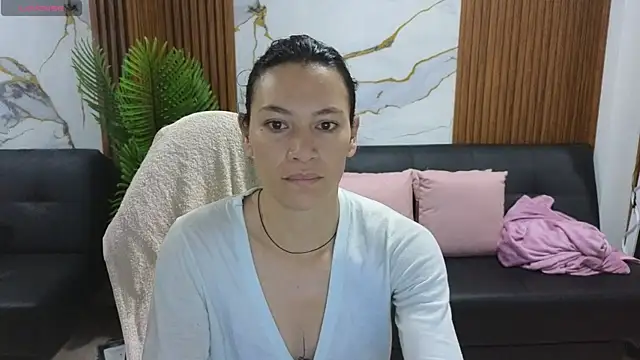 alonddra tay online show from June 9, 2026, 11:33 am