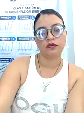 Snapshot of SOFI__10 chatting on April 26, 2026, 2:26 pm SOFI 10 online show from April 26, 2026, 2:26 pm