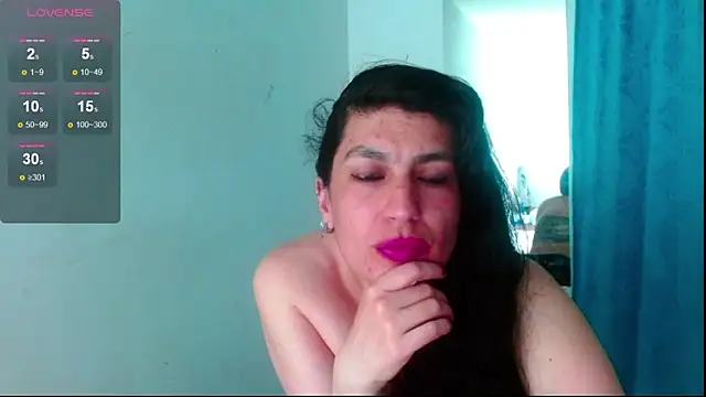Snapshot of diosa_gil chatting on May 27, 2026, 12:51 am diosa gil online show from May 27, 2026, 12:51 am