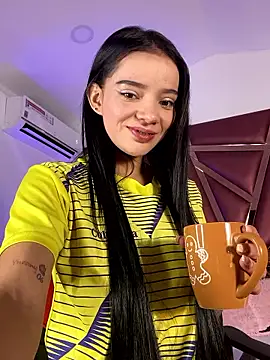ZoeHarpers online show from June 18, 2026, 12:42 pm
