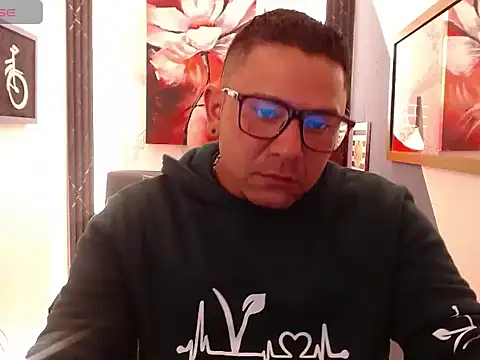 Snapshot of Danteee_Rexx chatting on April 13, 2026, 2:44 pm Danteee Rexx online show from April 13, 2026, 2:44 pm