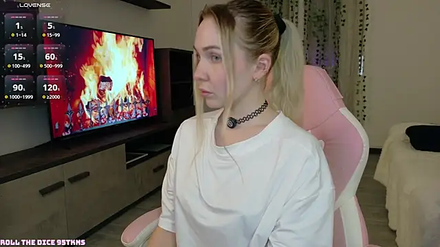 Snapshot of xxYourHoney chatting on April 10, 2026, 11:42 pm xxYourHoney online show from April 10, 2026, 11:42 pm