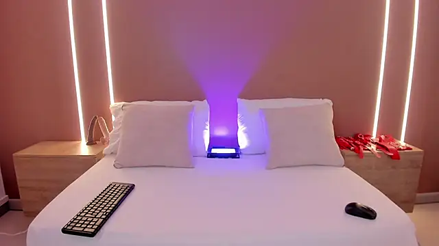 jade spinters online show from June 30, 2026, 7:48 pm