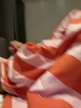 sexy650000 online show from April 18, 2026, 12:14 am