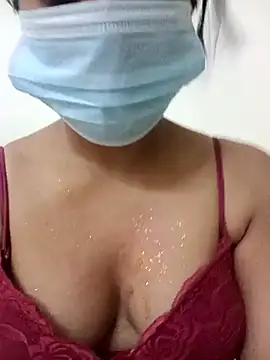 dearmona00 online show from May 19, 2026, 9:59 am