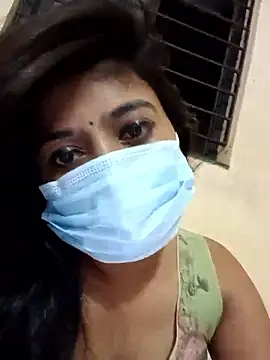 Snapshot of dearmona00 chatting on June 3, 2026, 4:45 pm dearmona00 online show from June 3, 2026, 4:45 pm