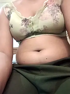 Snapshot of dearmona00 chatting on June 25, 2026, 6:56 pm dearmona00 online show from June 25, 2026, 6:56 pm