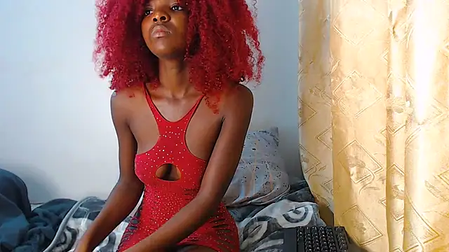 PetiteEbonyBabe  online show from June 26, 2026, 4:50 am