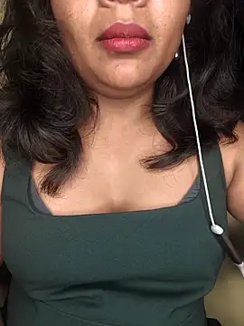 Snapshot of ur_love_kannada1 chatting on May 2, 2026, 10:31 am ur love kannada1 online show from May 2, 2026, 10:31 am