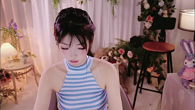 Snapshot of Zoe-001 chatting on July 9, 2026, 3:16 pm Zoe-001 online show from July 9, 2026, 3:16 pm
