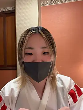 Snapshot of MITUKI0707 chatting on April 11, 2026, 1:48 pm MITUKI0707 online show from April 11, 2026, 1:48 pm