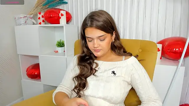 Aisha Tiffany online show from June 2, 2026, 10:45 pm