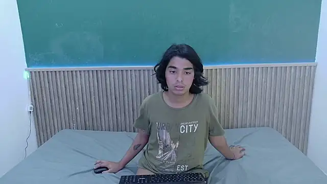 isabellakath online show from April 12, 2026, 12:54 pm