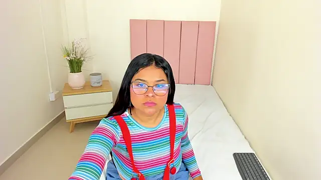 Mindy Claker online show from May 6, 2026, 12:21 pm