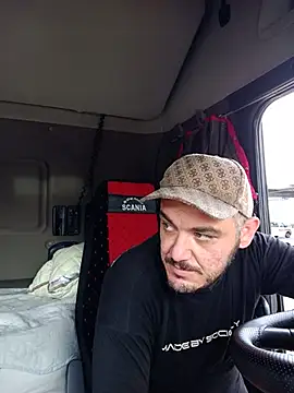 Maryo69v8 online show from July 6, 2026, 8:11 am