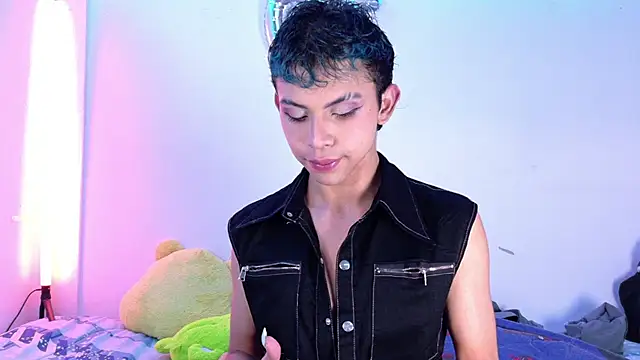 Snapshot of Apolo_Prince1 chatting on July 4, 2026, 3:35 am Apolo Prince1 online show from July 4, 2026, 3:35 am