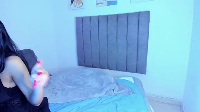 Snapshot of britanny_jones1 chatting on April 12, 2026, 10:31 am britanny jones1 online show from April 12, 2026, 10:31 am