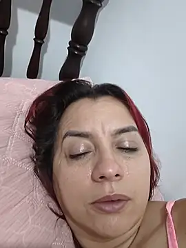 Sofia Mature  online show from June 18, 2026, 1:26 pm