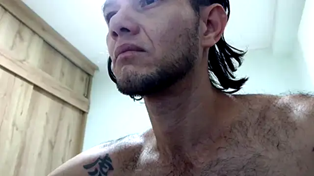 Snapshot of andrew_1520 chatting on November 6, 2025, 1:39 am andrew 1520 online show from November 6, 2025, 1:39 am