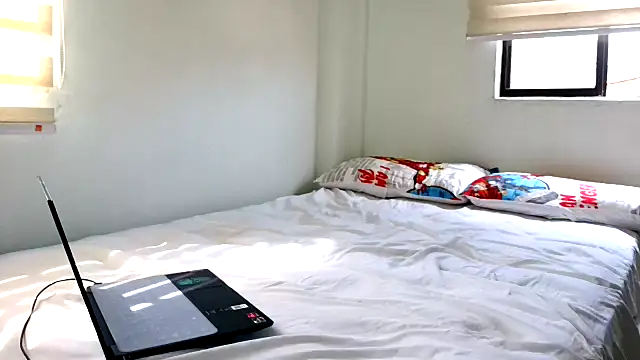 Snapshot of andrew_1520 chatting on November 10, 2025, 6:18 pm andrew 1520 online show from November 10, 2025, 6:18 pm