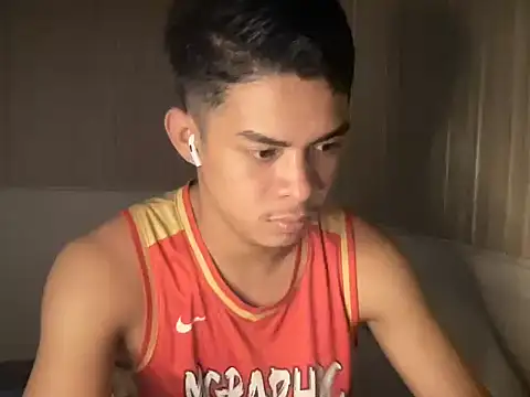 yourhotasian jhonpol16 online show from July 11, 2026, 11:13 am