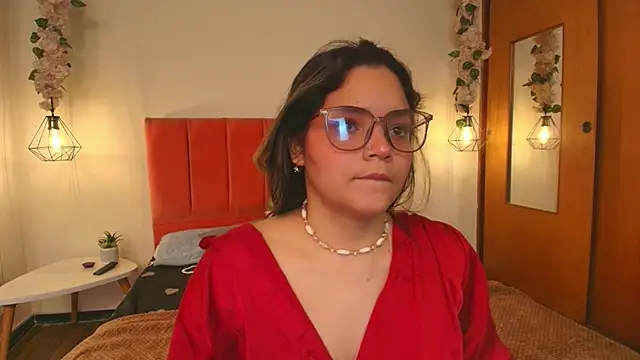 Shadya  online show from May 15, 2026, 3:24 am