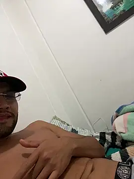 Kenay69 online show from April 13, 2026, 5:13 am