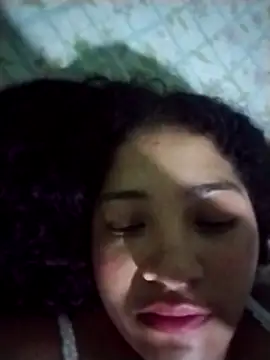 YuliBrayan online show from May 8, 2026, 4:29 am