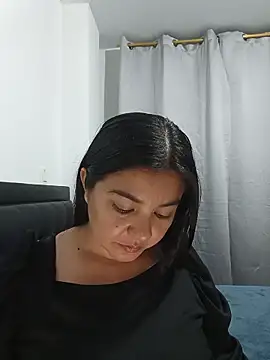 karoduq4 online show from May 28, 2026, 11:24 pm