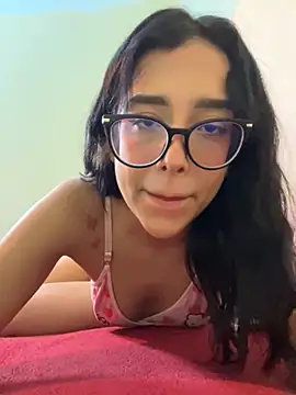milakitti online show from April 25, 2026, 7:22 am