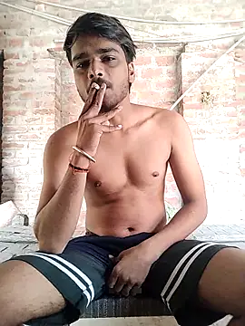 hot sexy lko boy online show from May 7, 2026, 9:25 am