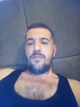 Snapshot of CrawlingHalacha chatting on April 13, 2026, 12:05 am CrawlingHalacha online show from April 13, 2026, 12:05 am