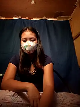 Charming05 online show from April 17, 2026, 11:30 pm