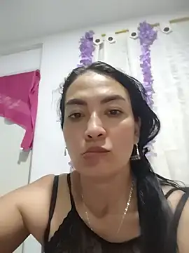 LuluDream online show from July 14, 2026, 1:19 am