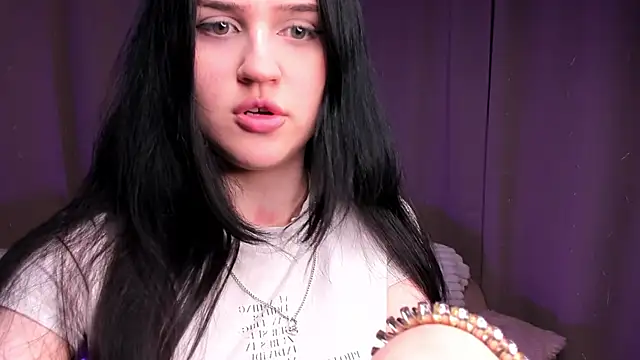 VeeSweetss online show from June 26, 2026, 10:14 pm