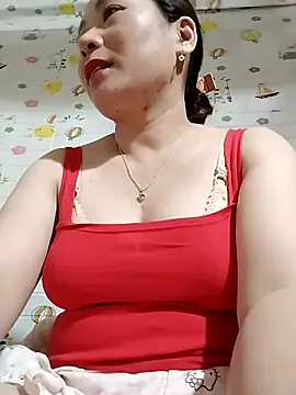 ManaMi-Amii online show from April 25, 2026, 1:14 pm